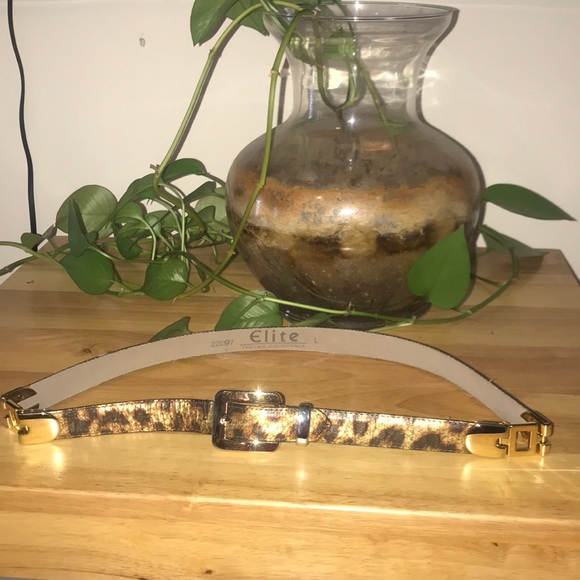 👗 3 beautiful belts 🧥 - Picture 2 of 7